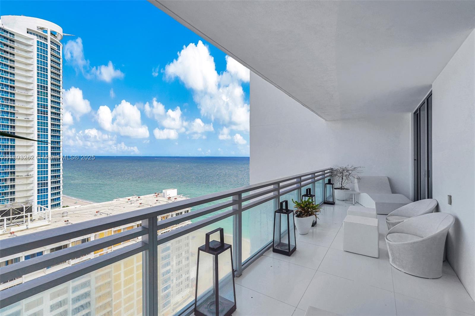 Diplomat Residences - Residential