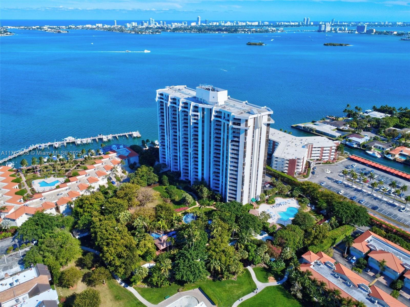 THE TOWERS OF QUAYSIDE CO - Residential