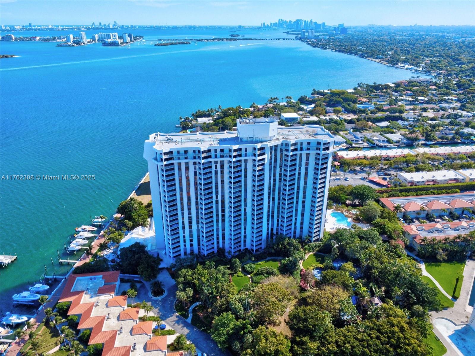 THE TOWERS OF QUAYSIDE CO - Residential