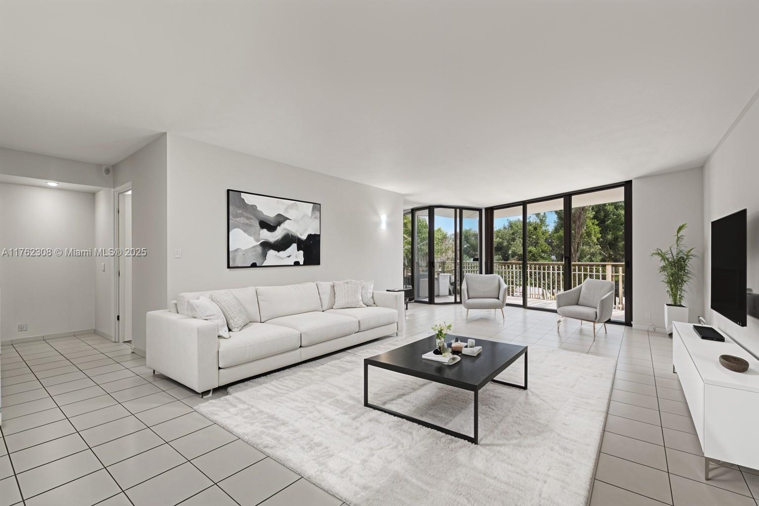 THE TOWERS OF QUAYSIDE CO - Residential