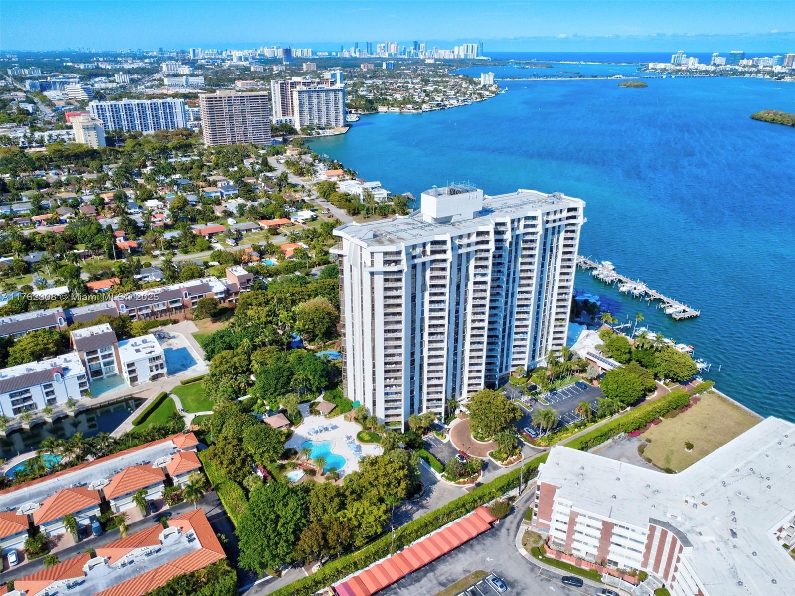 THE TOWERS OF QUAYSIDE CO - Residential