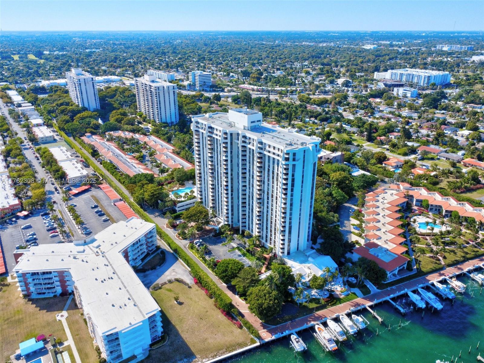 THE TOWERS OF QUAYSIDE CO - Residential