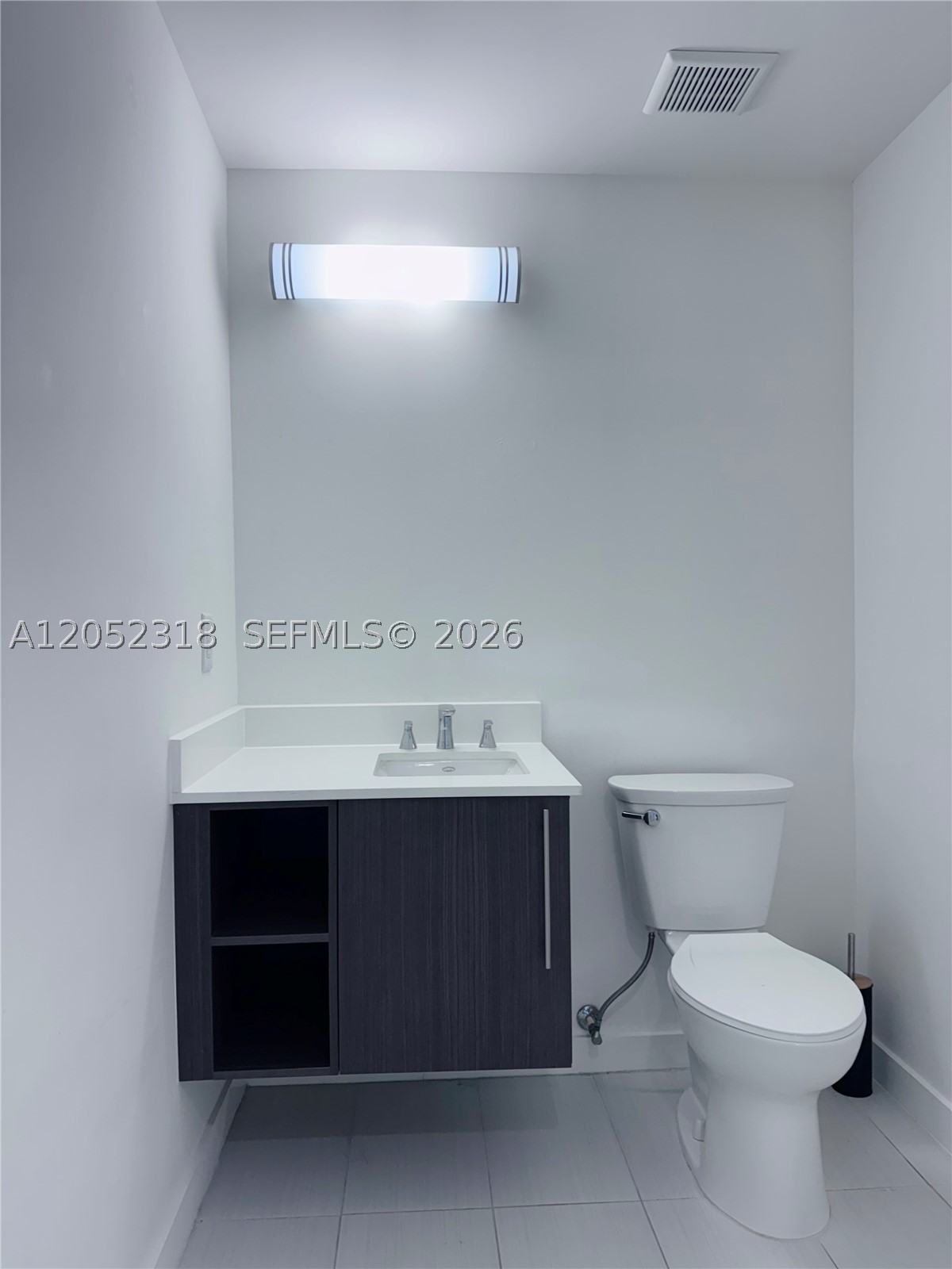 GRAND BAY COMMONS SOUTH - Residential Lease