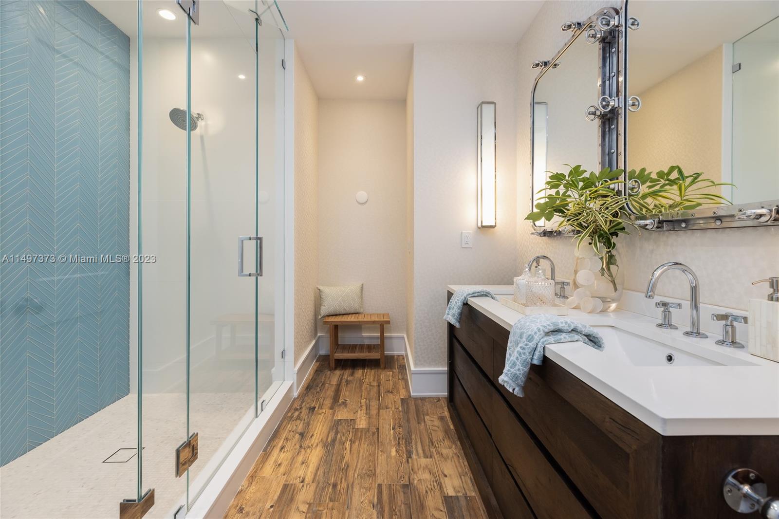 HIGH POINT - Residential