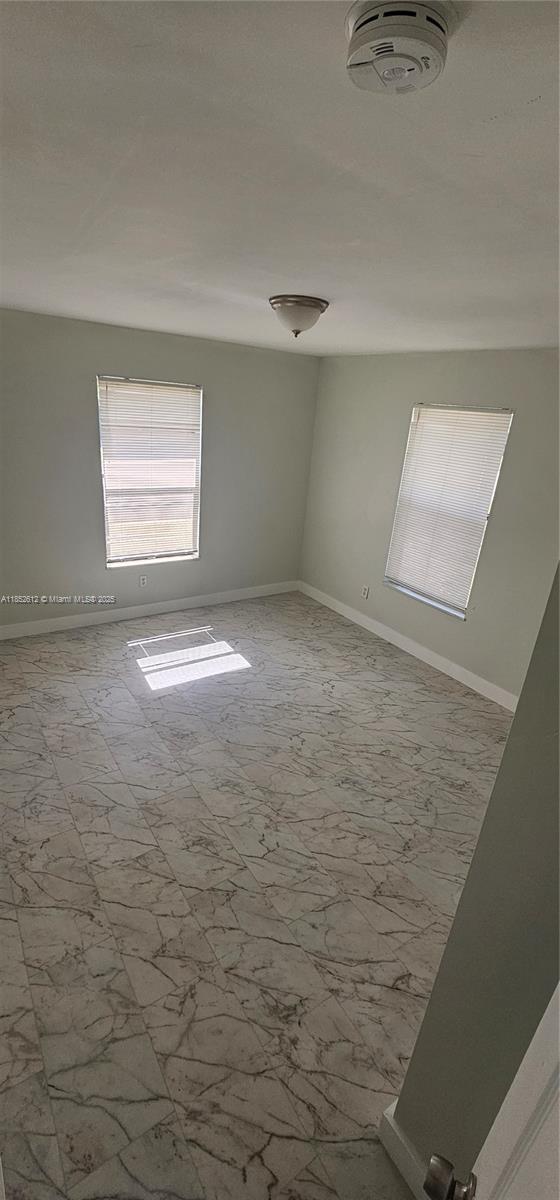 LAKEWOOD PARK UNIT 10 - Residential Lease