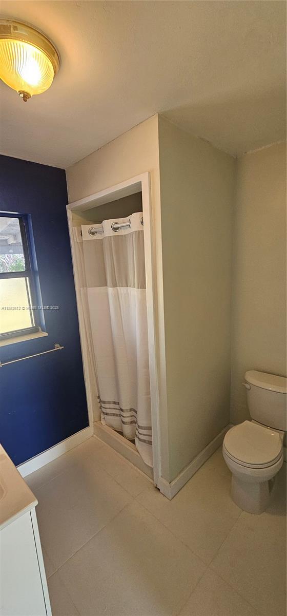 LAKEWOOD PARK UNIT 10 - Residential Lease