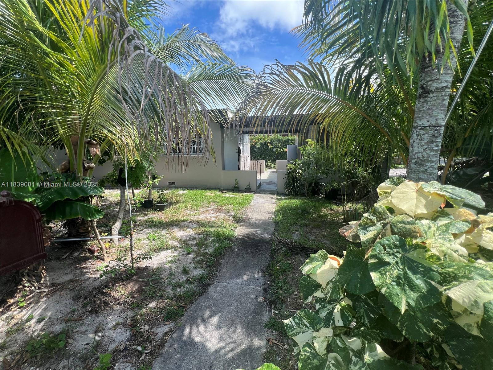 BISCAYNE VILLAGE HEIGHTS - Residential