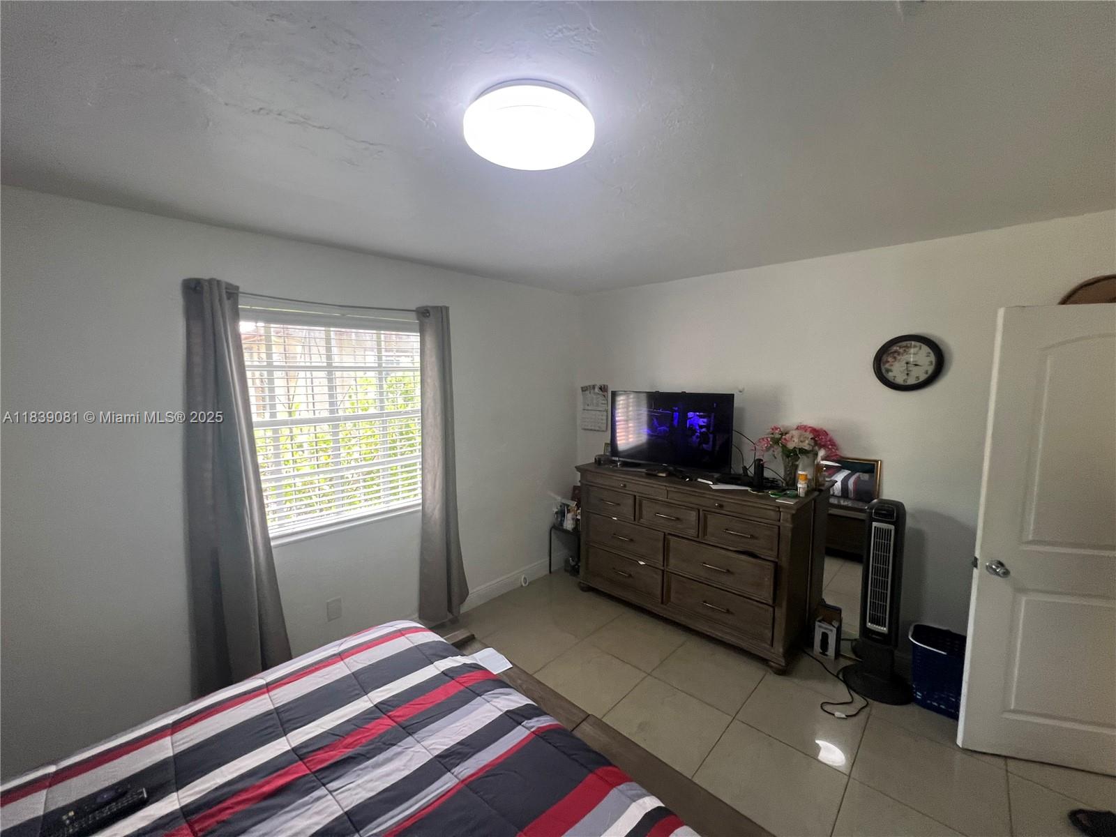 BISCAYNE VILLAGE HEIGHTS - Residential