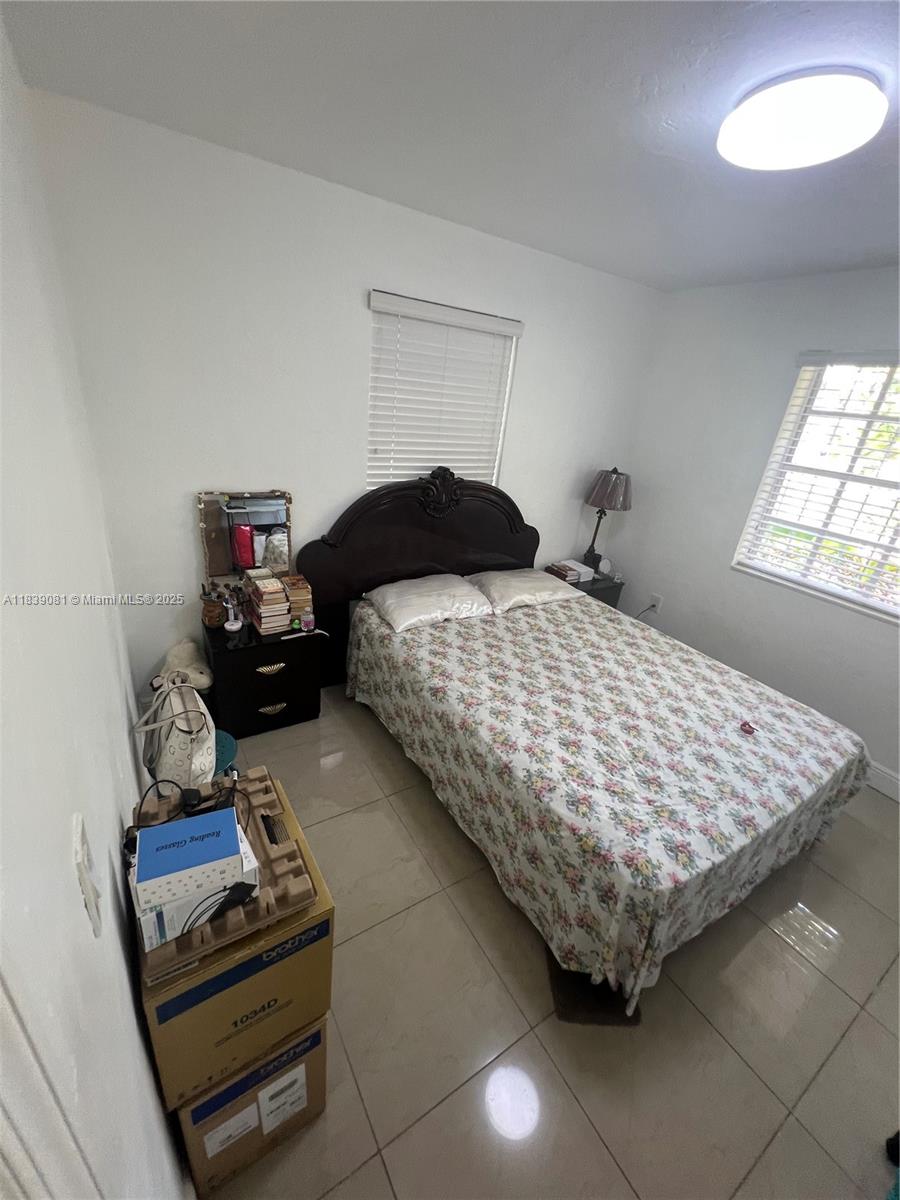 BISCAYNE VILLAGE HEIGHTS - Residential