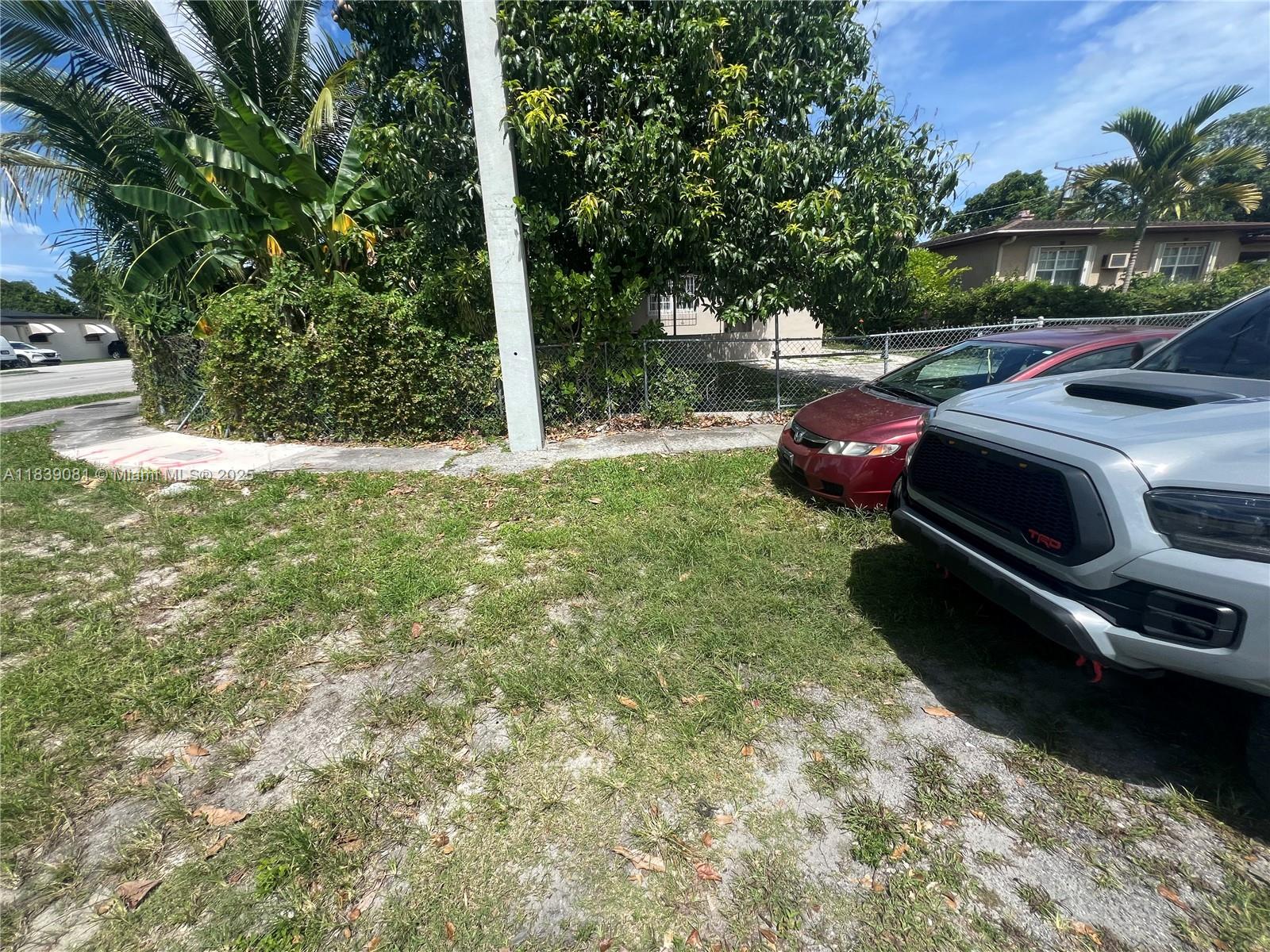 BISCAYNE VILLAGE HEIGHTS - Residential
