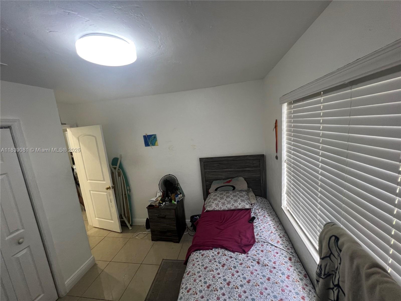 BISCAYNE VILLAGE HEIGHTS - Residential