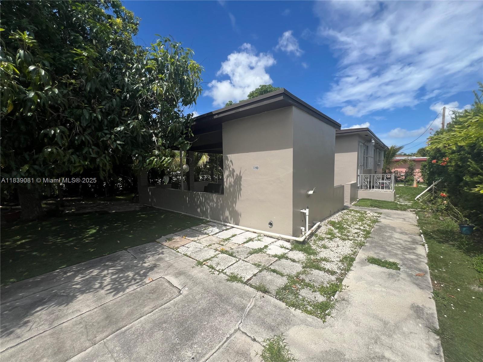 BISCAYNE VILLAGE HEIGHTS - Residential