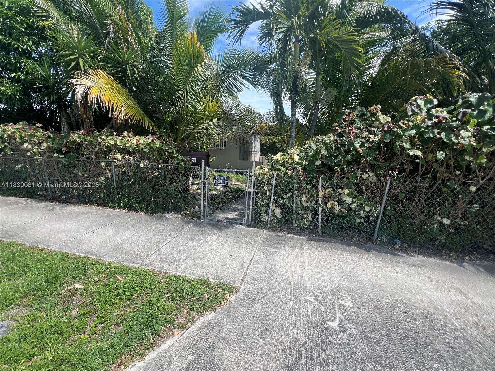 BISCAYNE VILLAGE HEIGHTS - Residential