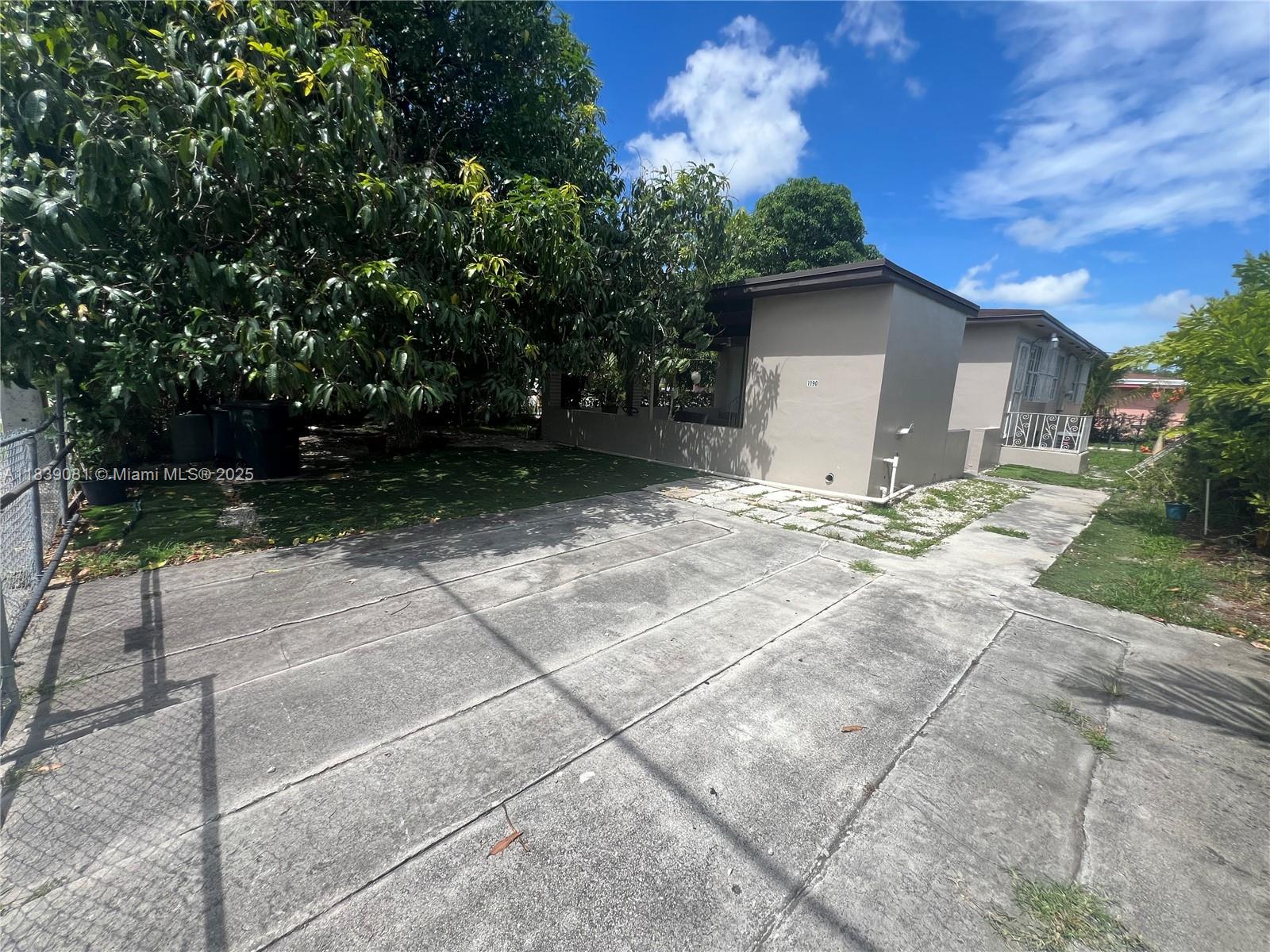 BISCAYNE VILLAGE HEIGHTS - Residential