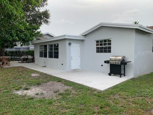 LAUDERDALE LAKES WEST GAT - Residential
