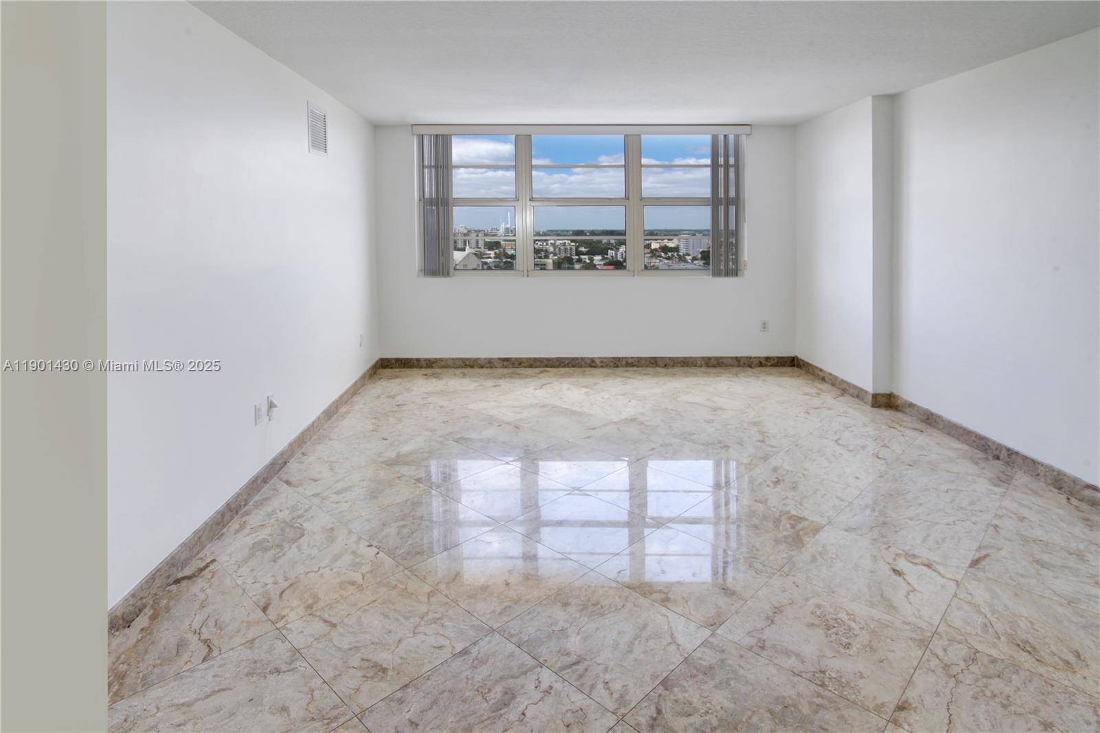 THE COLLINS CONDO - Residential Lease
