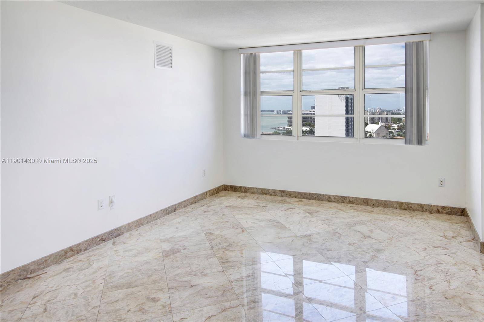 THE COLLINS CONDO - Residential Lease