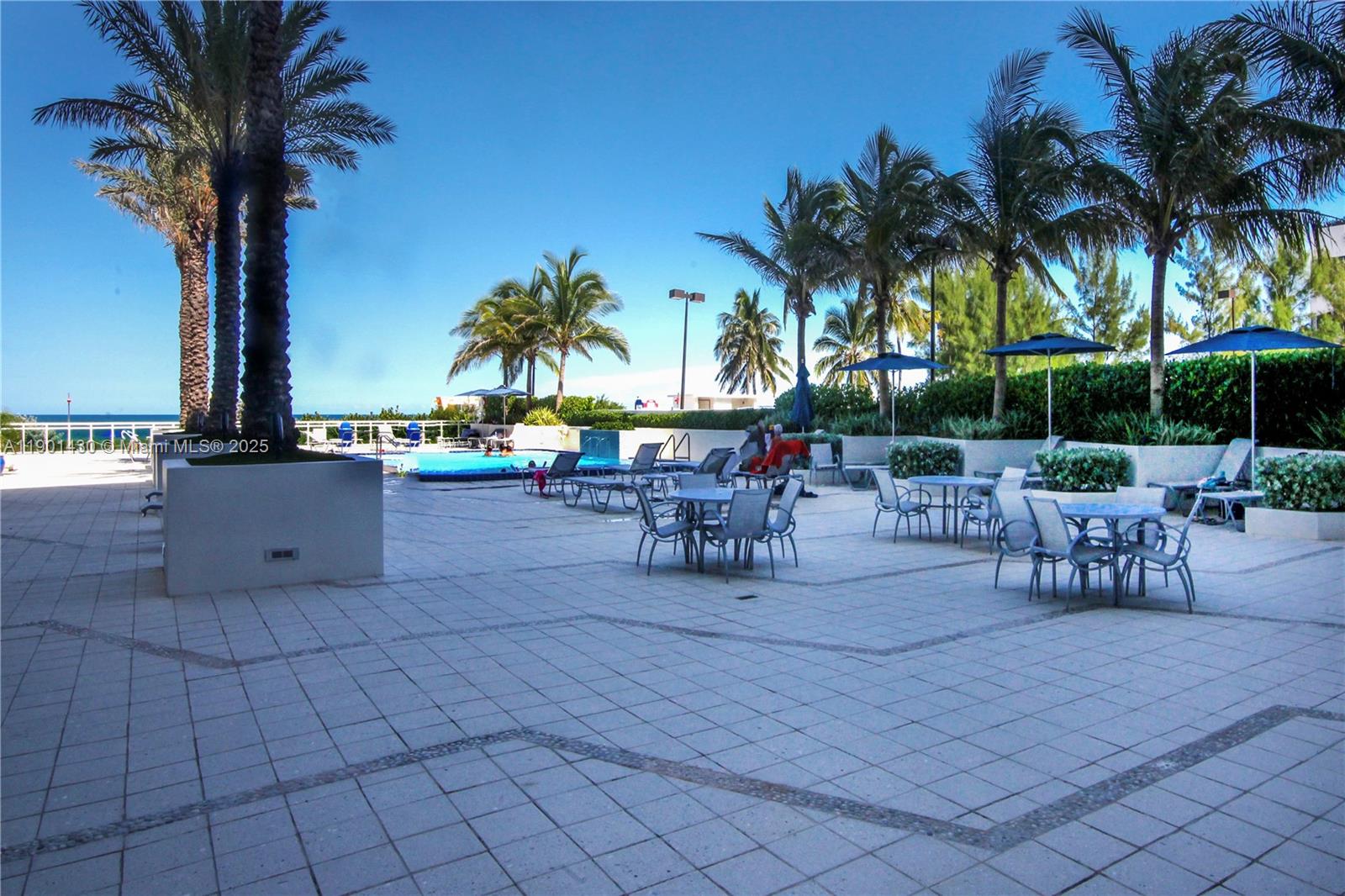 THE COLLINS CONDO - Residential Lease