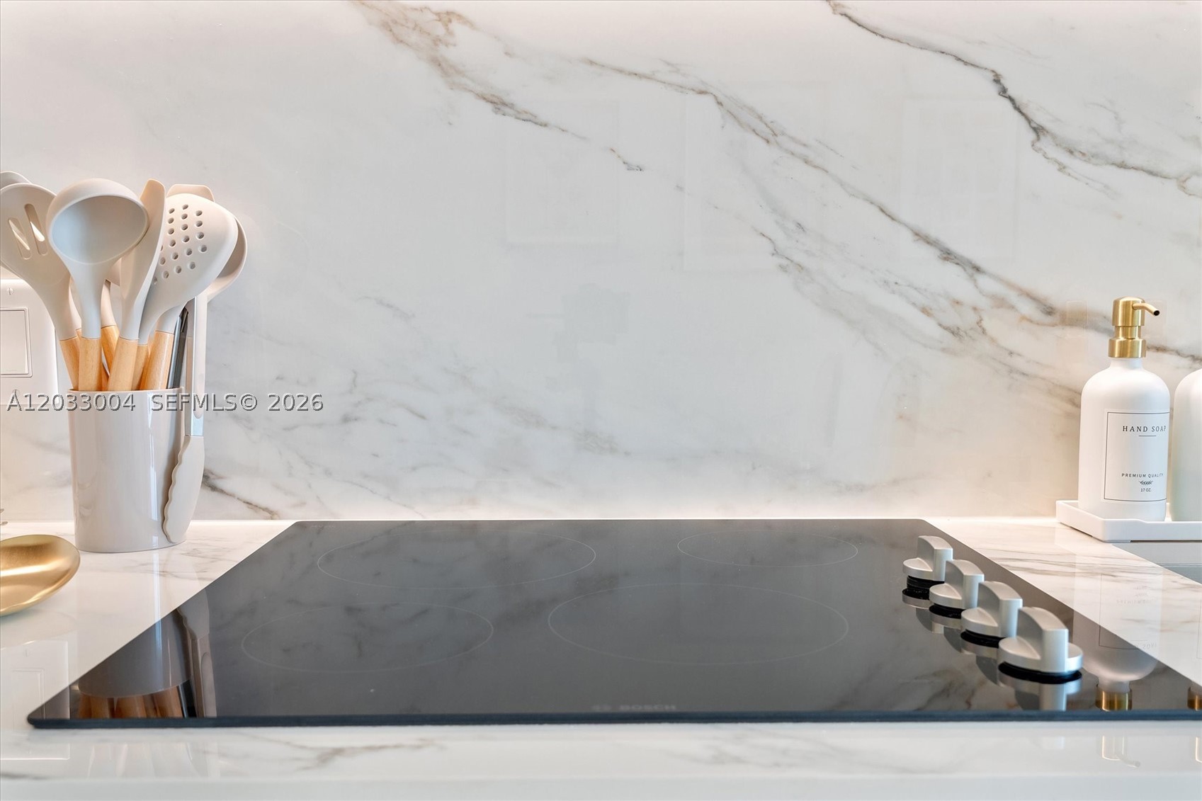 NOMAD RESIDENCES WYNWOOD - Residential Lease