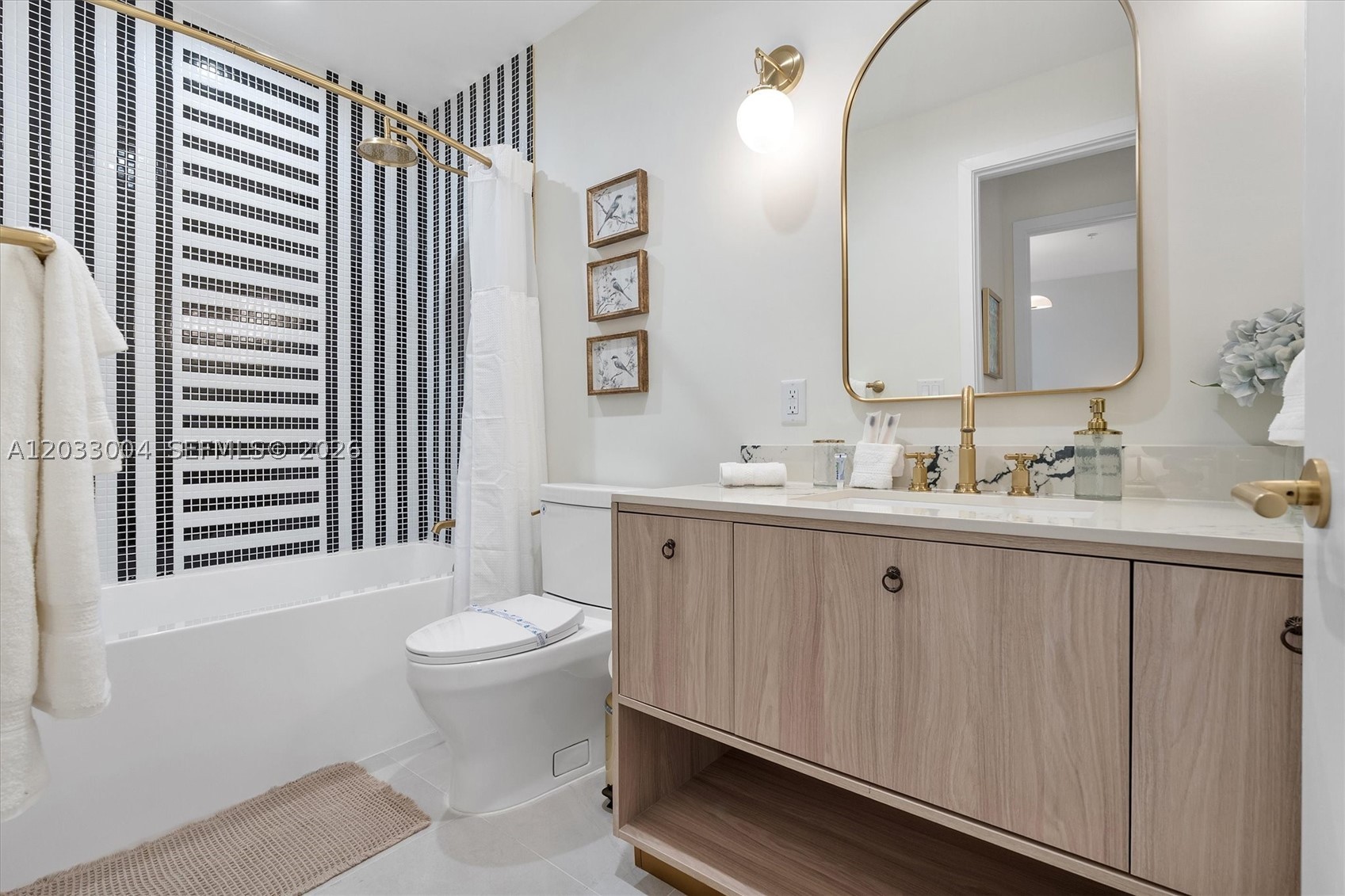 NOMAD RESIDENCES WYNWOOD - Residential Lease