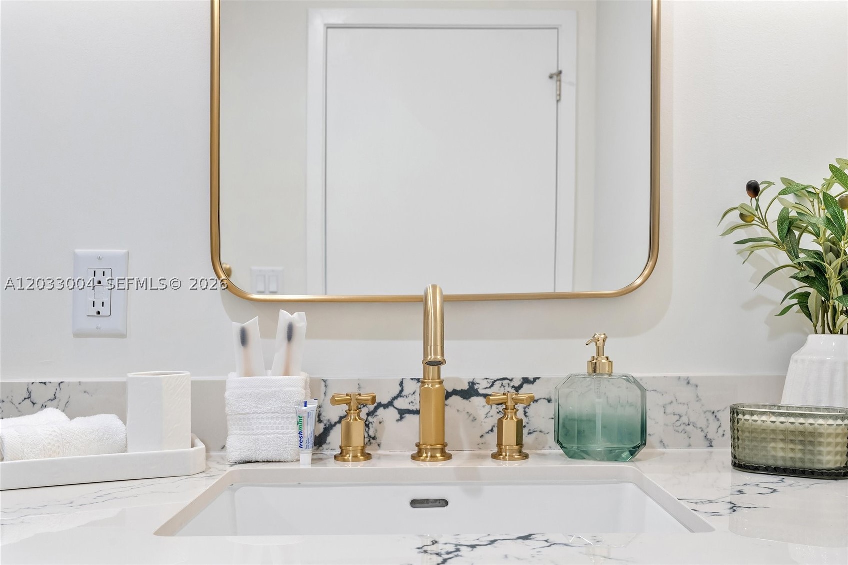 NOMAD RESIDENCES WYNWOOD - Residential Lease