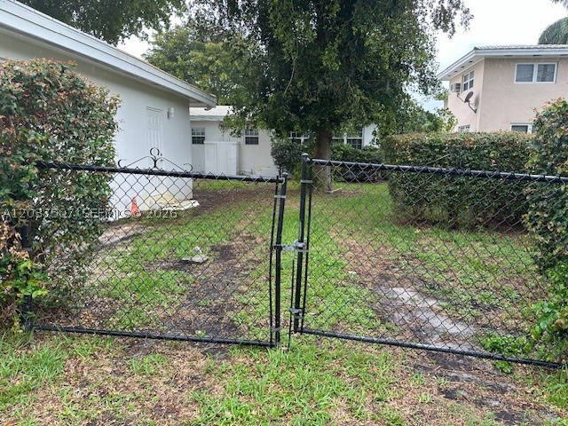 COCONUT GROVE SEC 1 - Residential Lease
