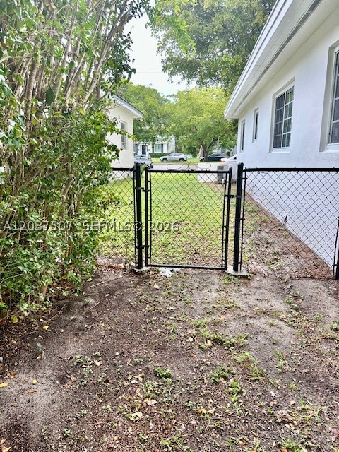 COCONUT GROVE SEC 1 - Residential Lease
