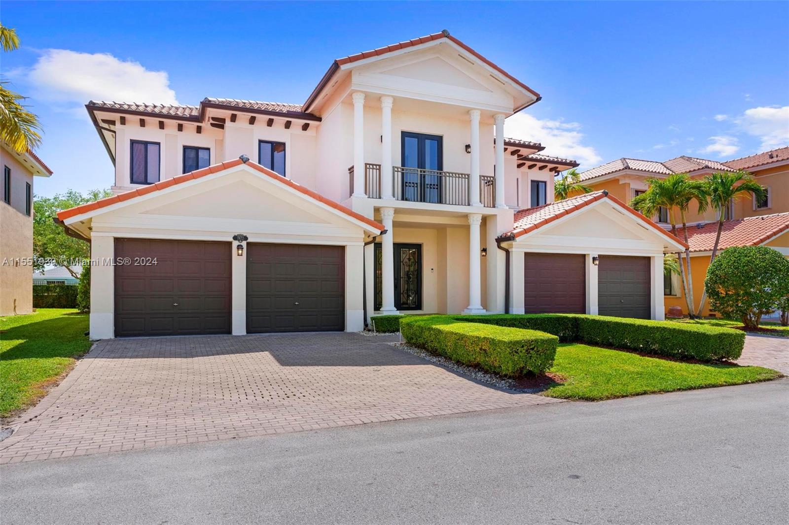 CUTLER CAY - Residential