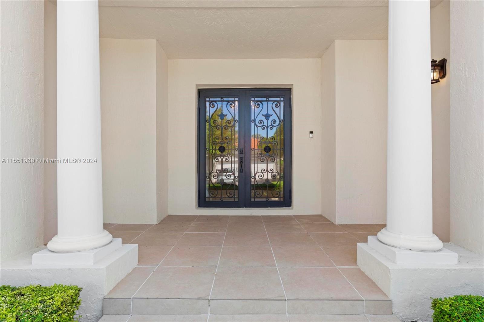 CUTLER CAY - Residential