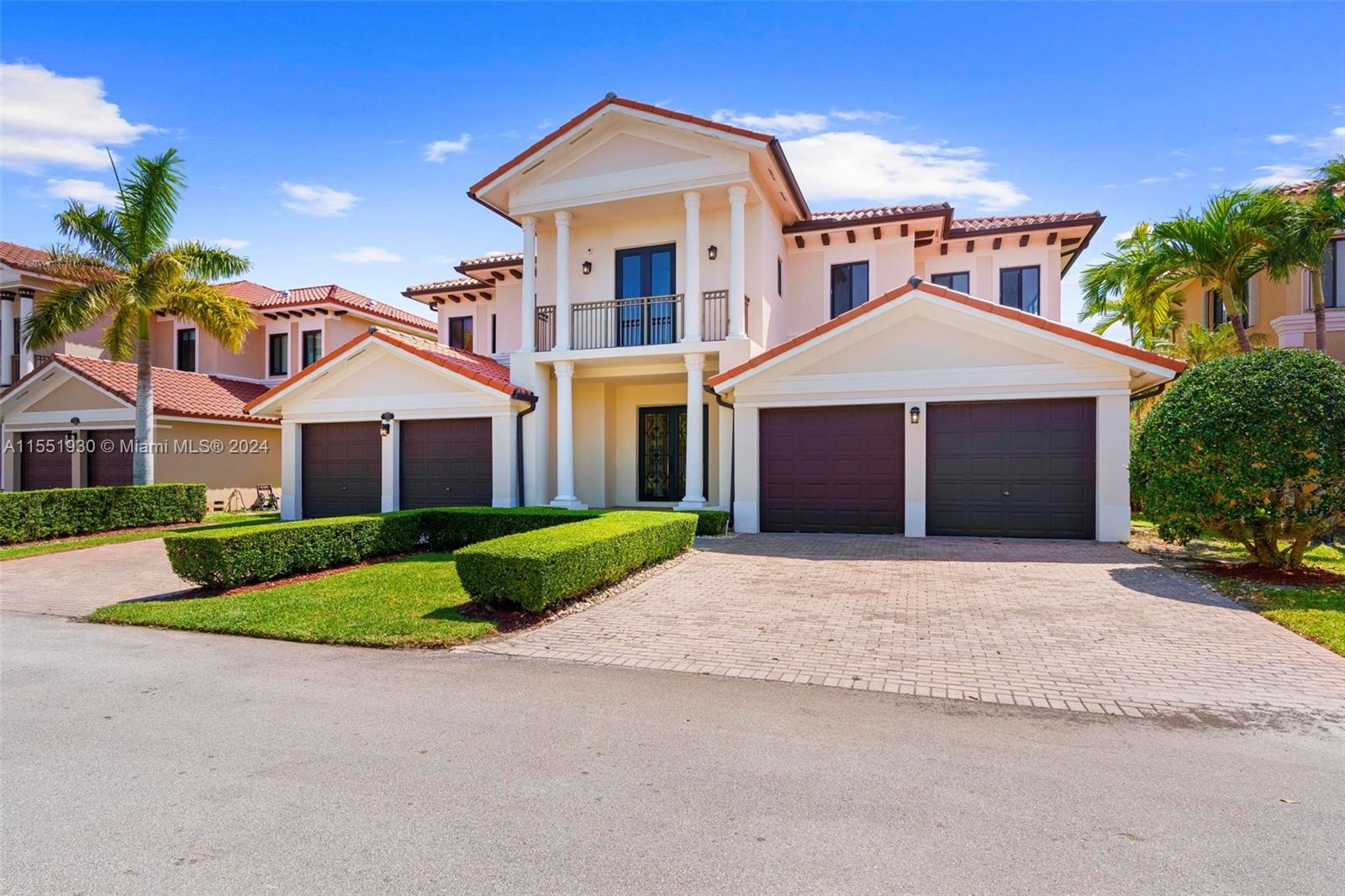 CUTLER CAY - Residential
