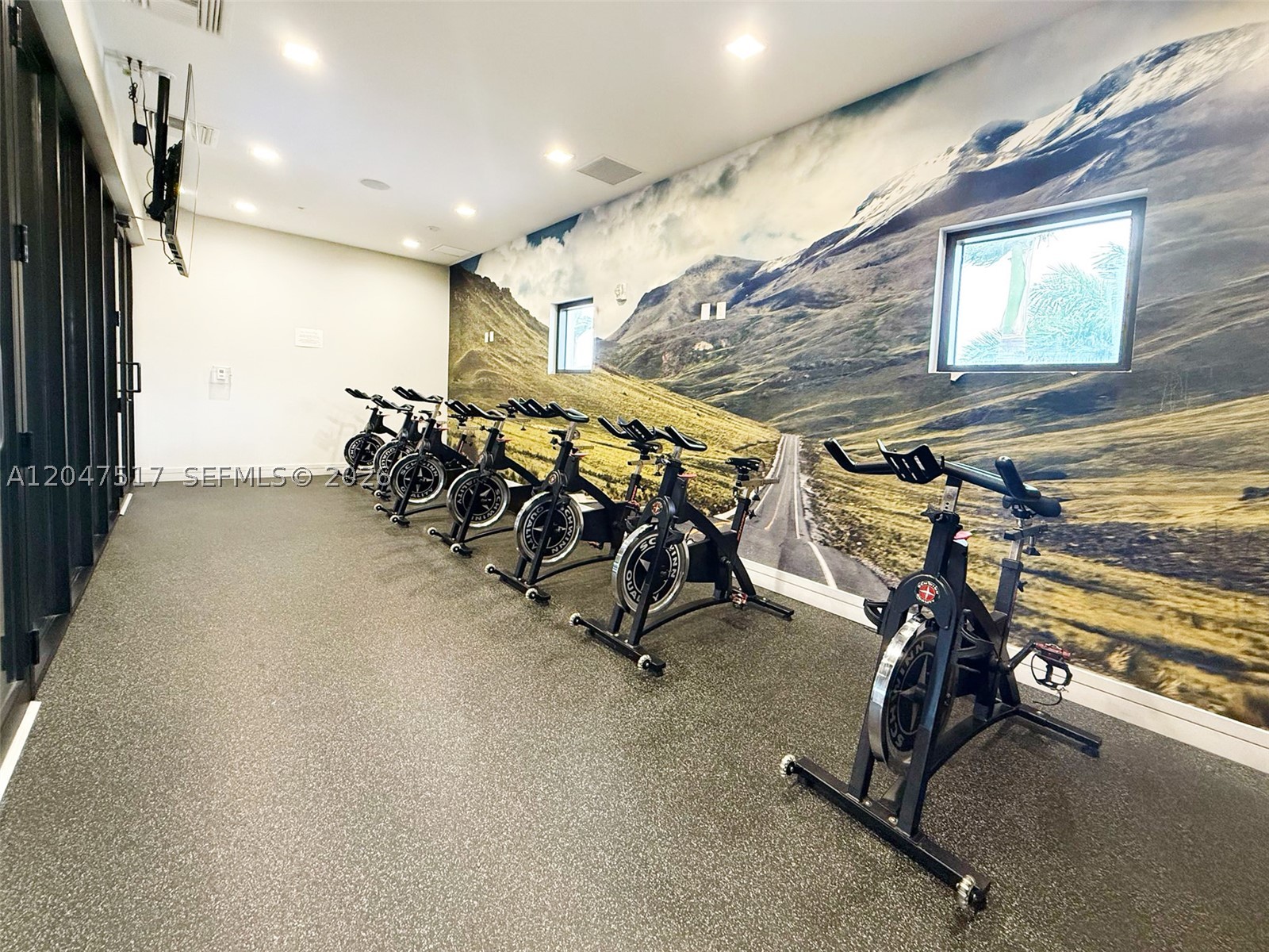 APEX AT PARK CENTRAL COND - Residential Lease