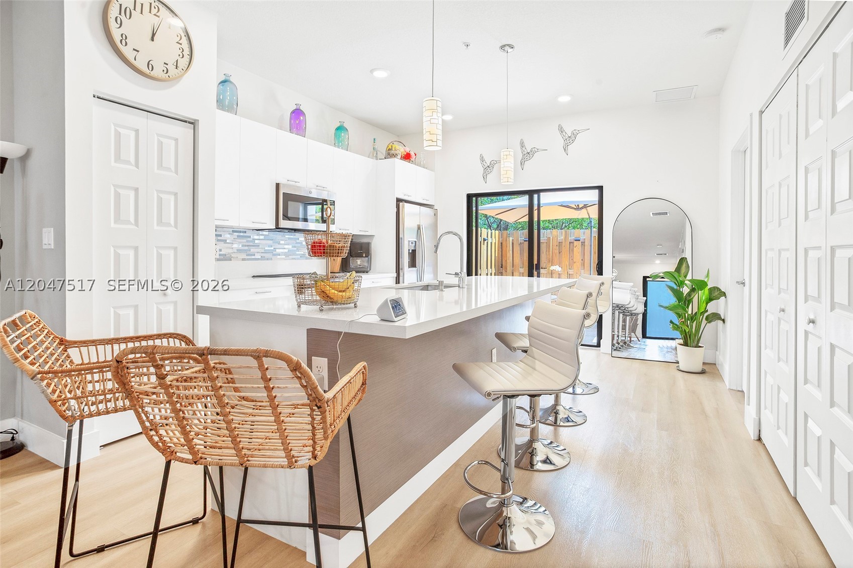 APEX AT PARK CENTRAL COND - Residential Lease