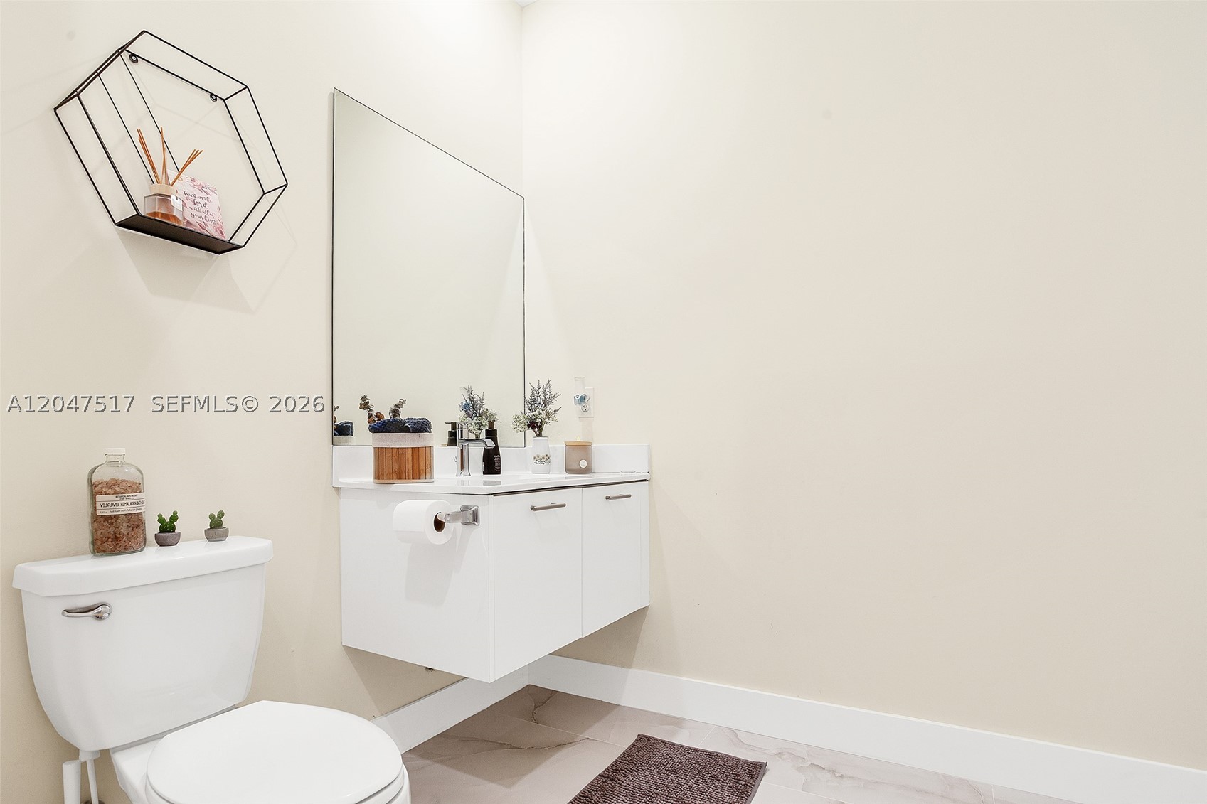 APEX AT PARK CENTRAL COND - Residential Lease