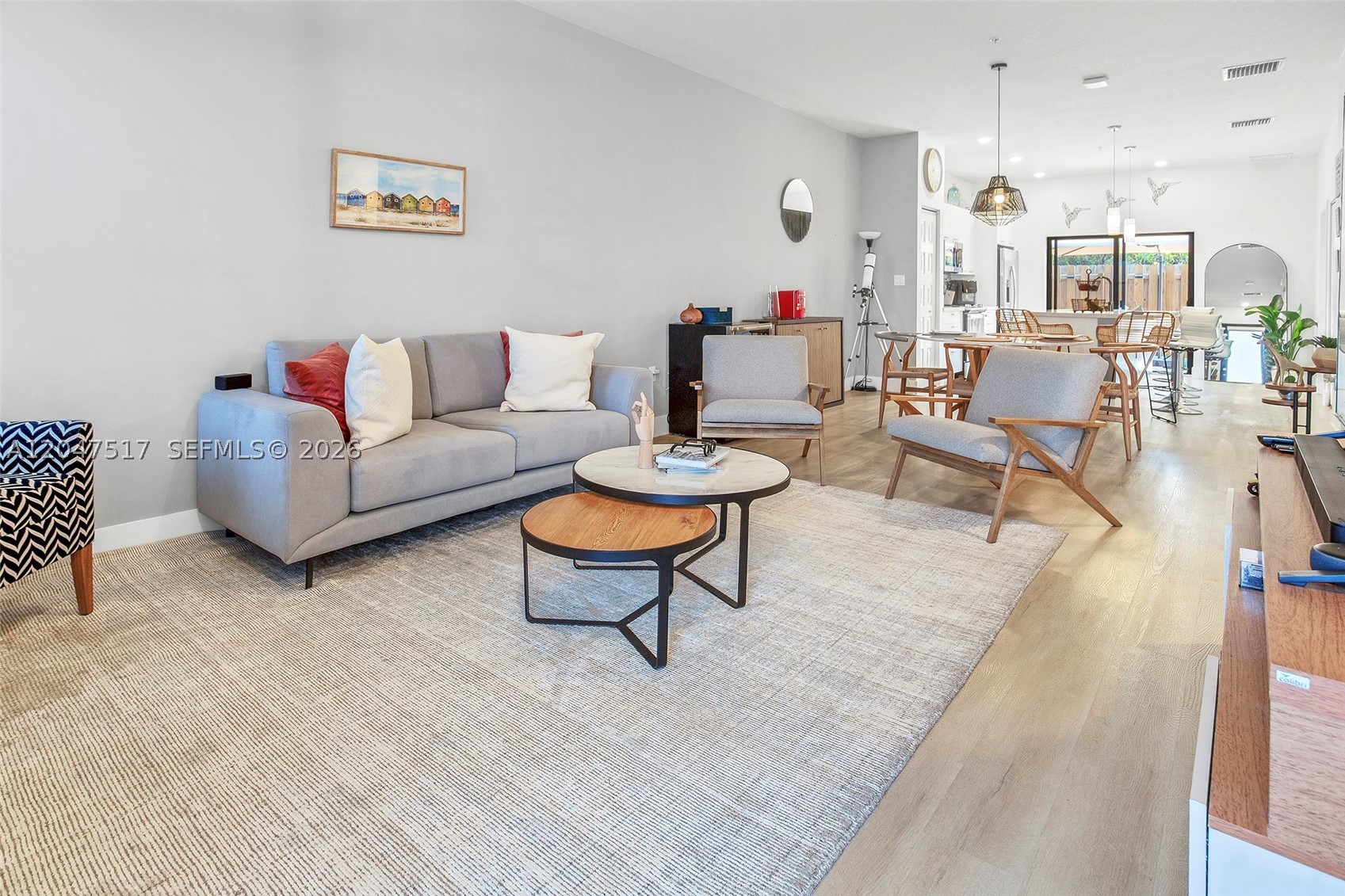 APEX AT PARK CENTRAL COND - Residential Lease