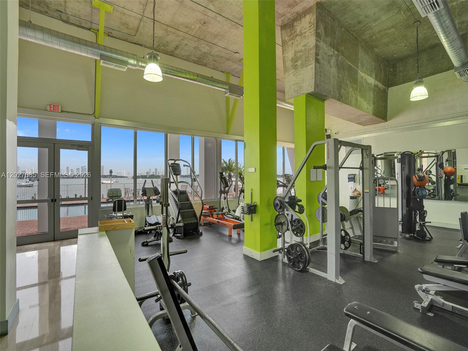 BAYVIEW TERR CONDO - Residential