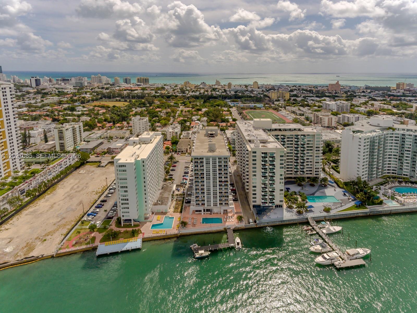 BAYVIEW TERR CONDO - Residential