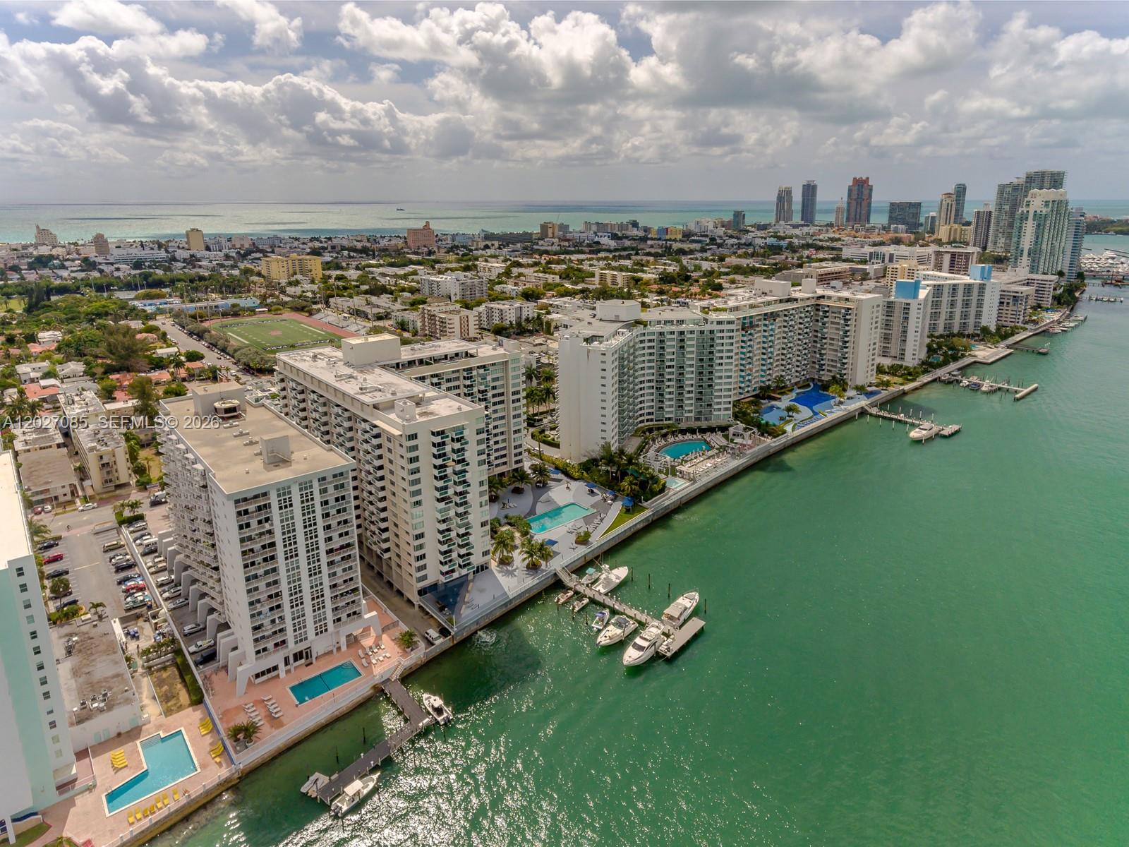 BAYVIEW TERR CONDO - Residential