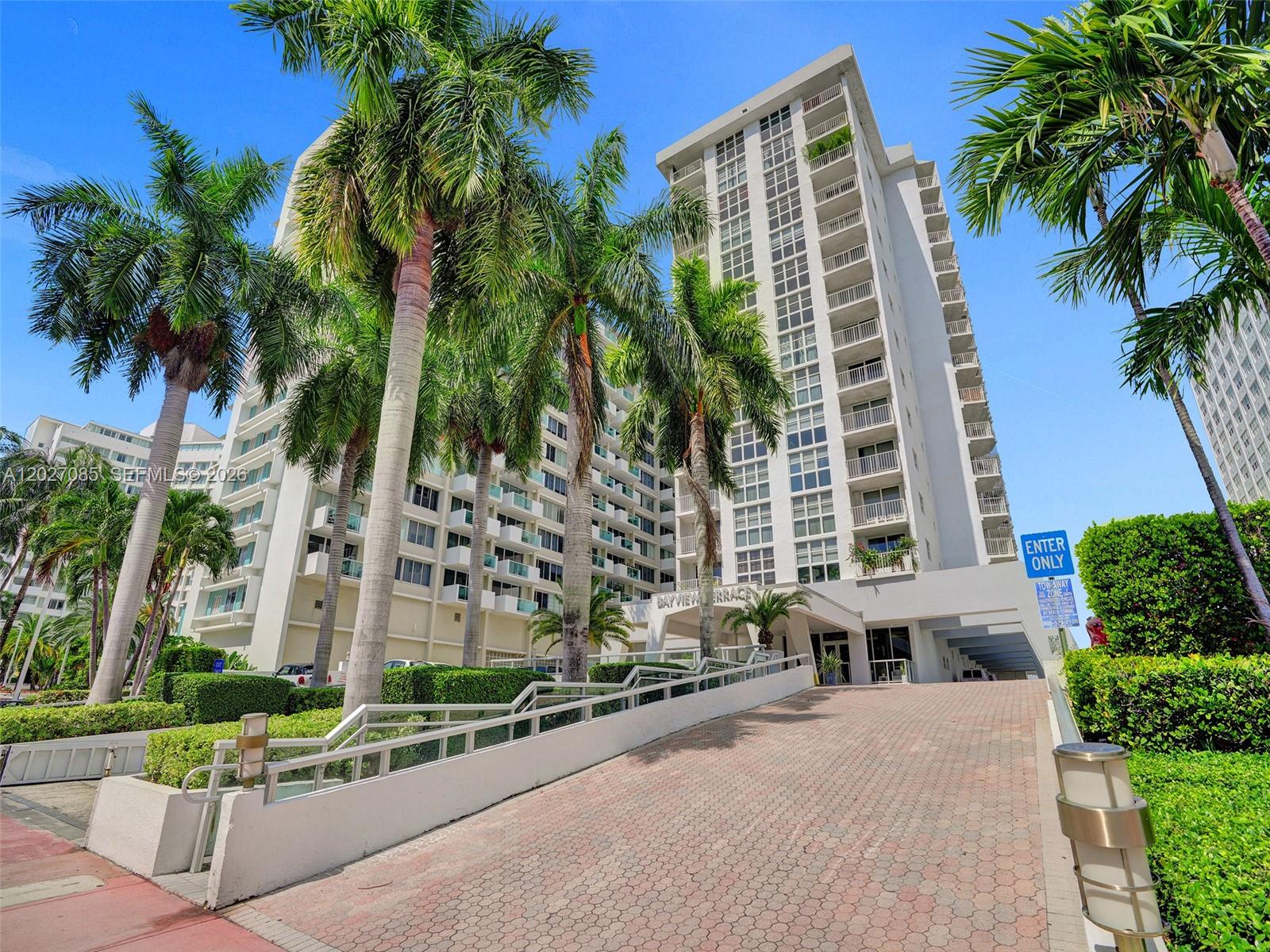 BAYVIEW TERR CONDO - Residential