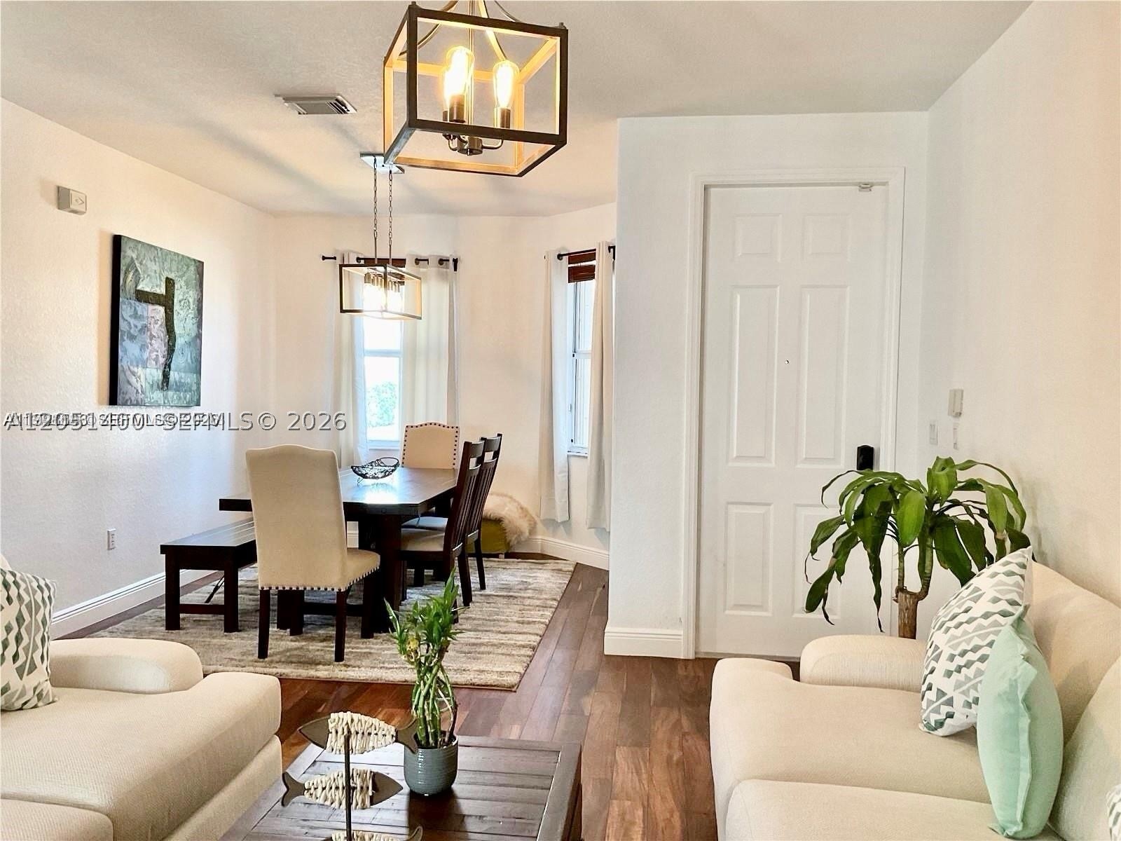DORAL ISLES NORTH SEC ONE - Residential