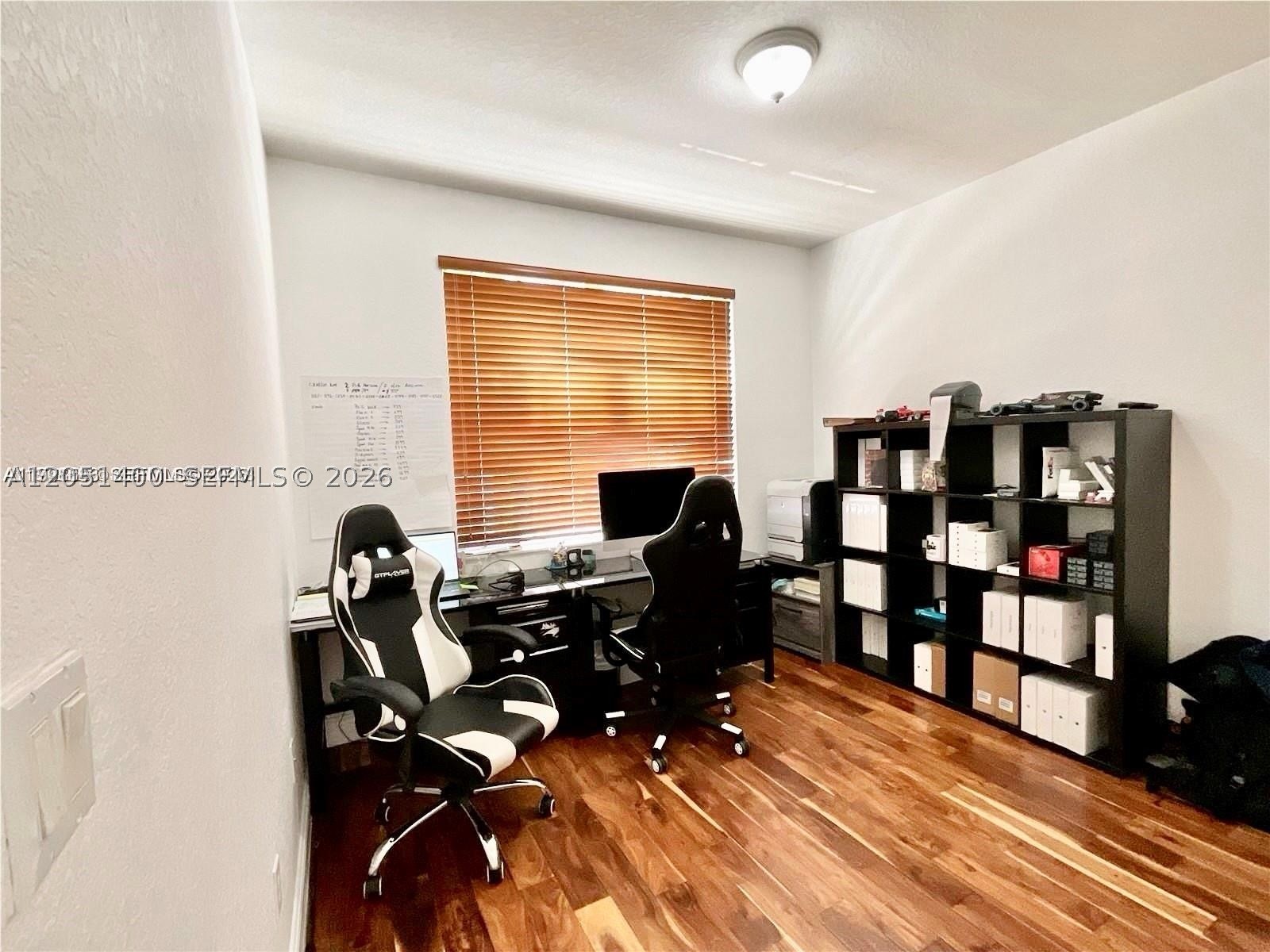 DORAL ISLES NORTH SEC ONE - Residential