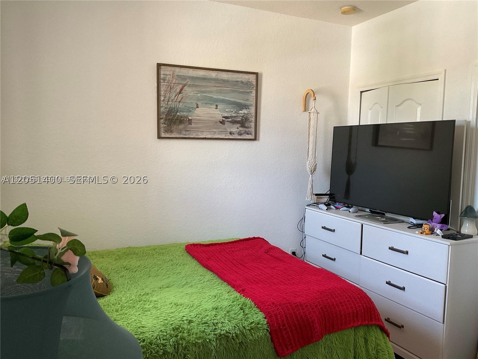 DORAL ISLES NORTH SEC ONE - Residential