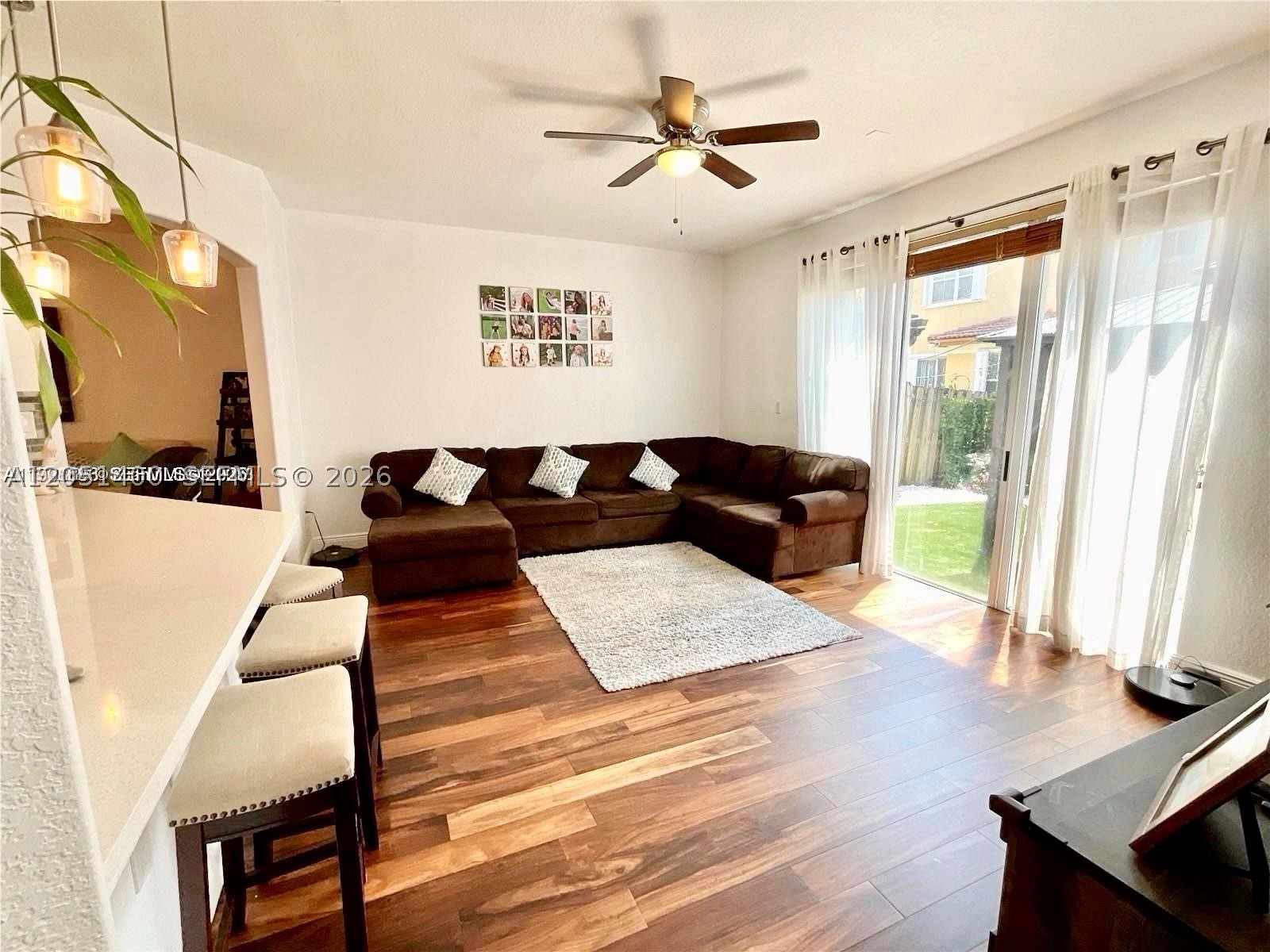 DORAL ISLES NORTH SEC ONE - Residential