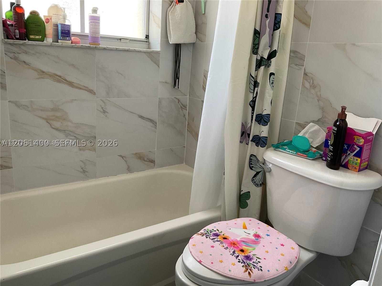 DORAL ISLES NORTH SEC ONE - Residential