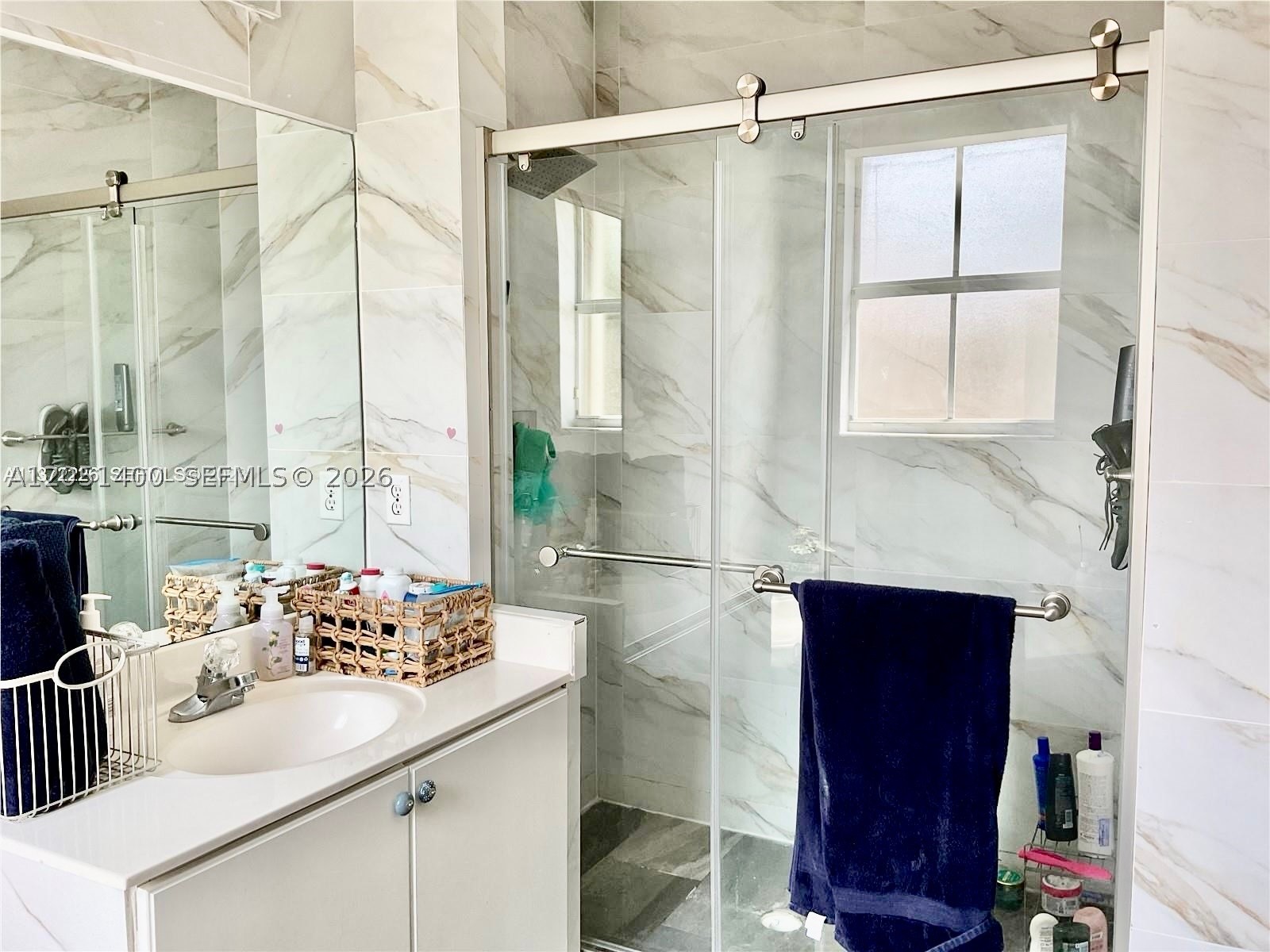 DORAL ISLES NORTH SEC ONE - Residential