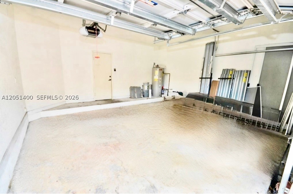 DORAL ISLES NORTH SEC ONE - Residential