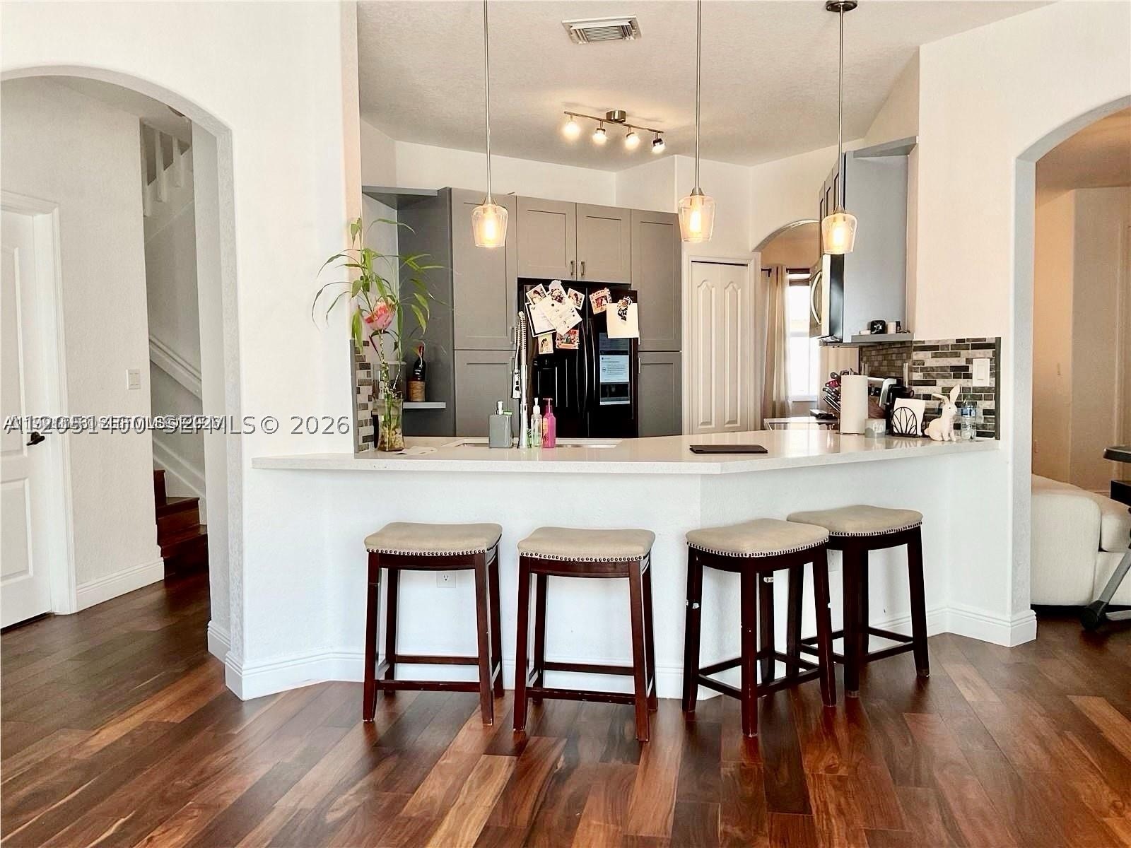 DORAL ISLES NORTH SEC ONE - Residential