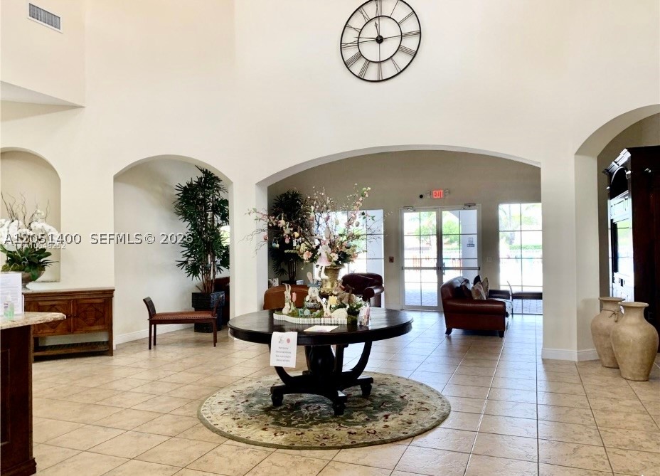 DORAL ISLES NORTH SEC ONE - Residential