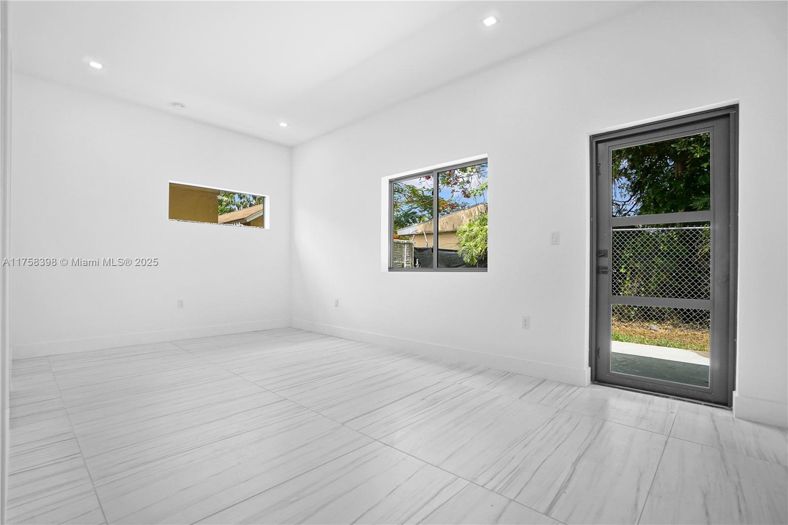 BUENA VISTA PARK - Residential Lease