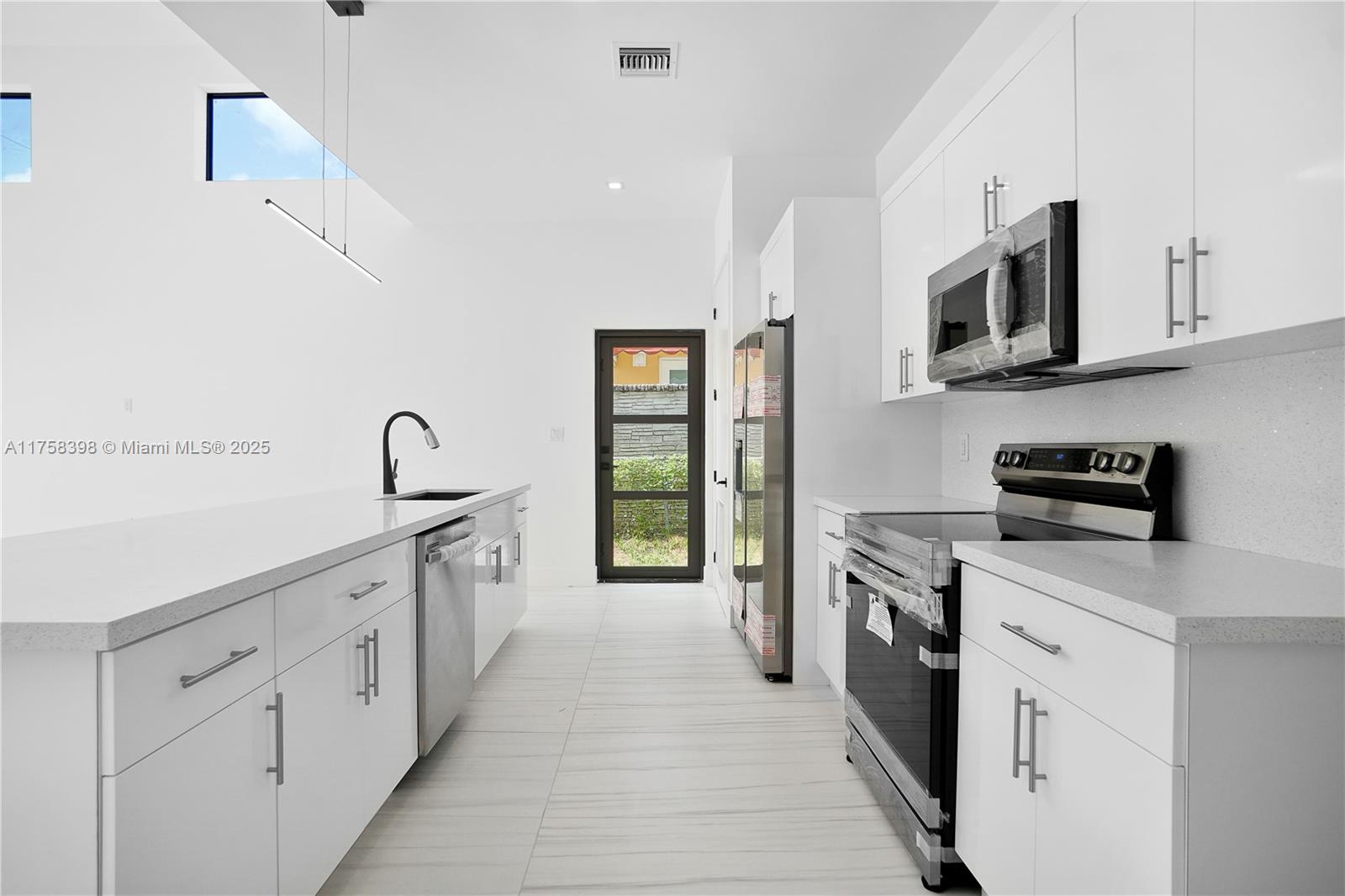 BUENA VISTA PARK - Residential Lease