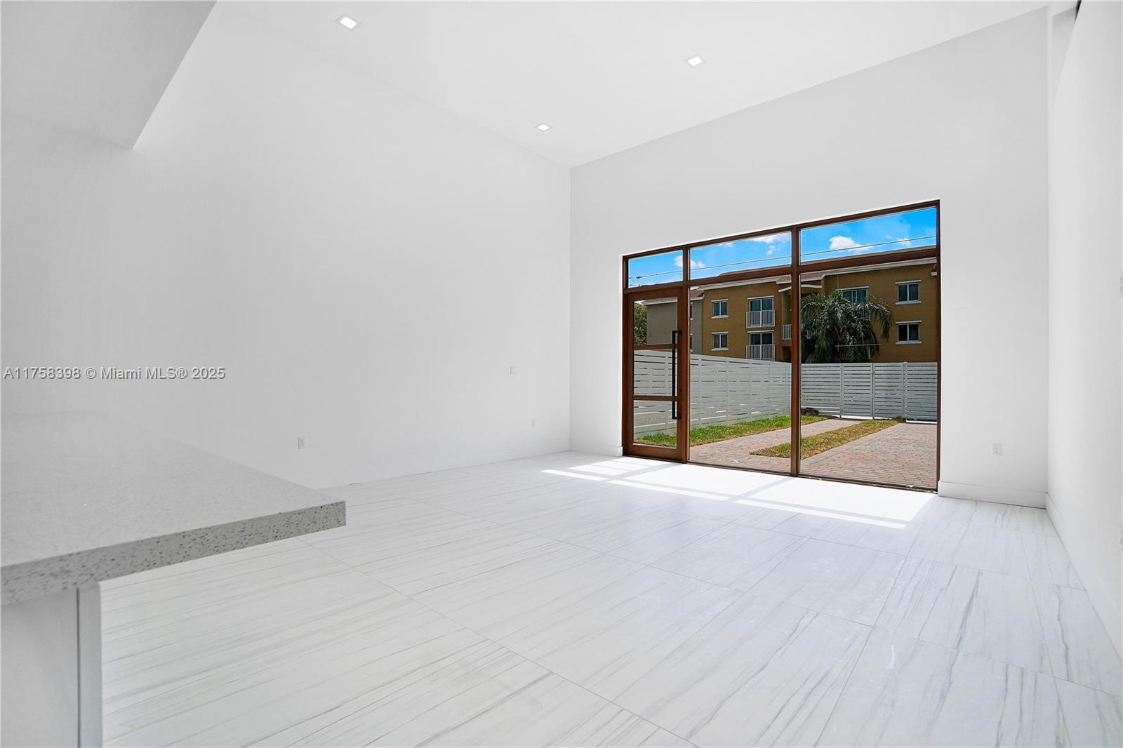 BUENA VISTA PARK - Residential Lease